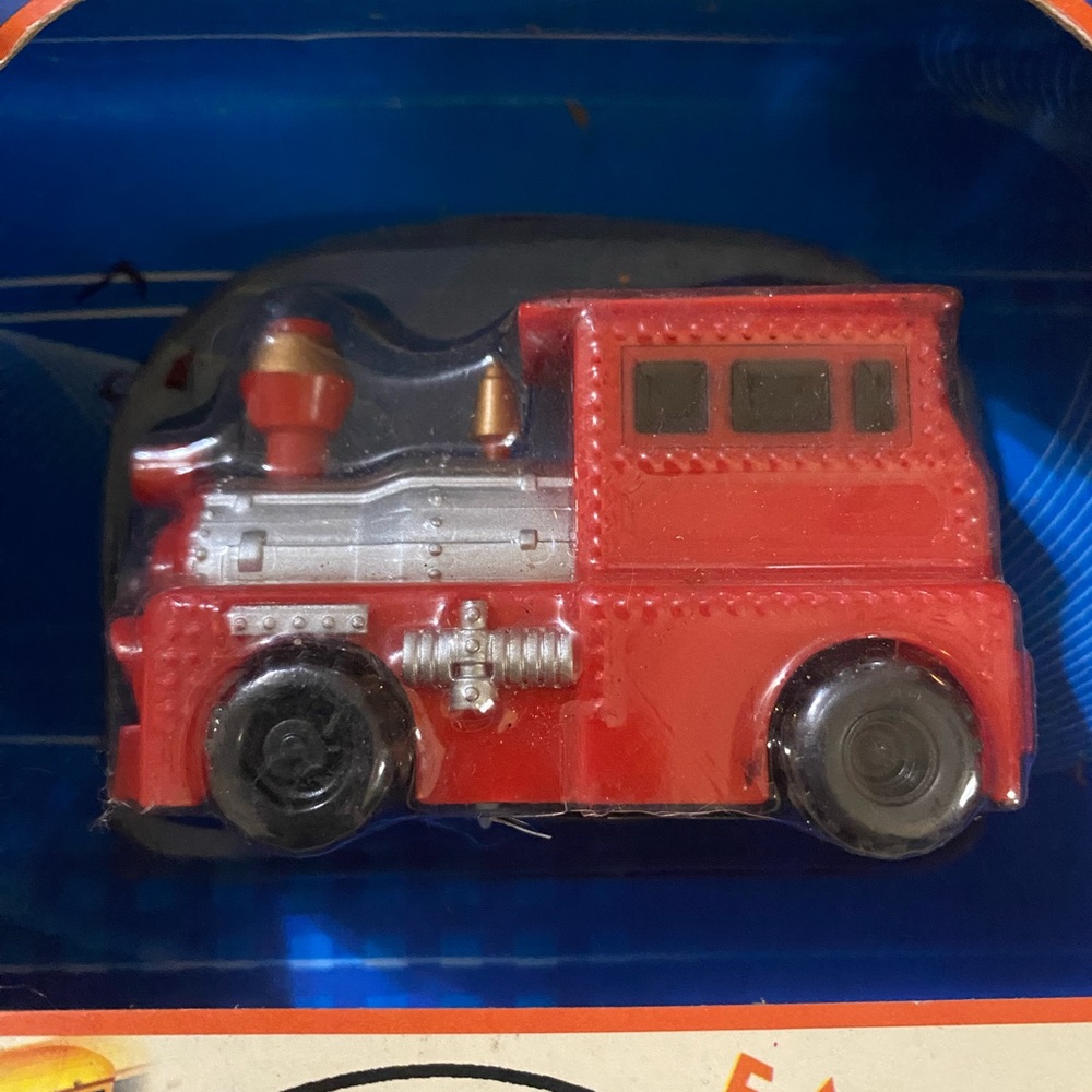 Inductive Car - Red - Picture 3 of 7